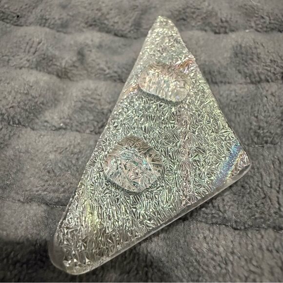 Set of 3 Dichroic Glass Triangle Cabochons – Iridescent Pink, Gold & Silver - Picture 10 of 17